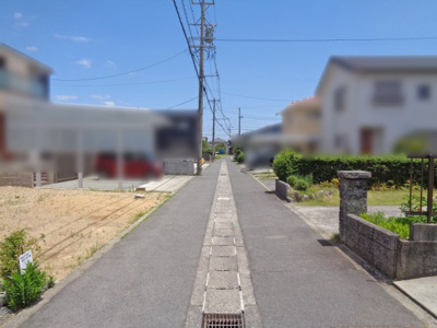 【前面道路含む現地写真】 | 鈴鹿市東旭が丘４丁目 | 前面道路