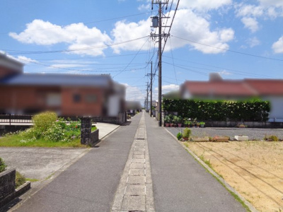 【前面道路含む現地写真】 | 鈴鹿市東旭が丘４丁目 | 前面道路