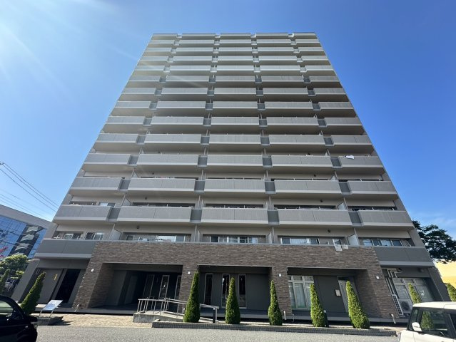 グランジュールマンション小鶴新田の外観