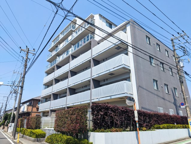 【外観】 | サンデュエルふじみ野Ⅱ　(ふじみ野店) | 2024年6月撮影/急行列車が停まり、お出かけ便利な「ふじみ野」駅徒歩13分！商業施設・教育施設も徒歩圏内に揃い、生活しやすい環境です。