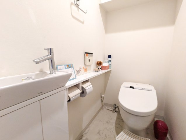 【トイレ】 | サンデュエルふじみ野Ⅱ　(ふじみ野店) | 用を足した後すぐに手を洗うことができるので衛生的です！
※家具・家電・小物などは含まれません。