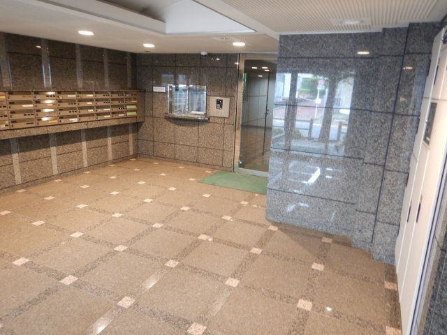 ザ・パームス西戸山のエントランス