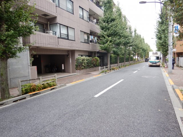 ザ・パームス西戸山の周辺