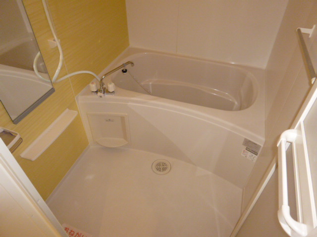 倉敷市児島下の町１丁目のアパートの浴室