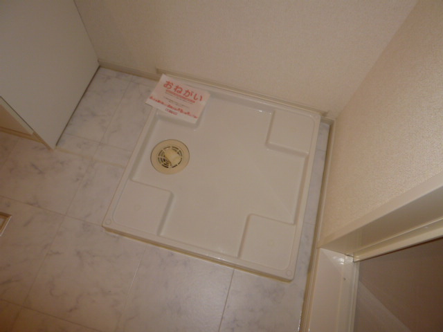 倉敷市児島下の町１丁目のアパートのその他|洗濯機置き場