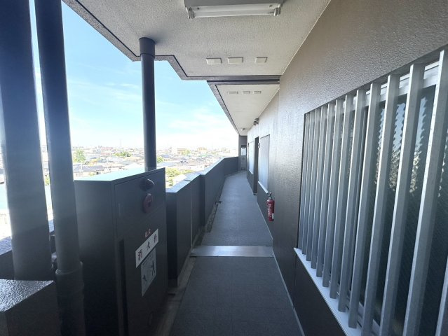 ペルル高砂のその他共用部分|住戸階廊下