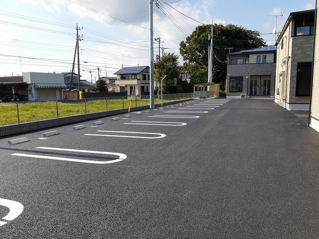 サン・シエル　Ⅲの駐車場