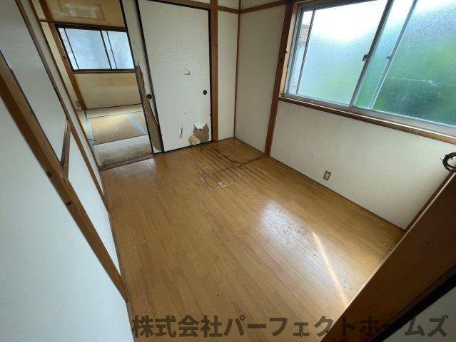 国松町戸建の洋室|きれいな洋室です