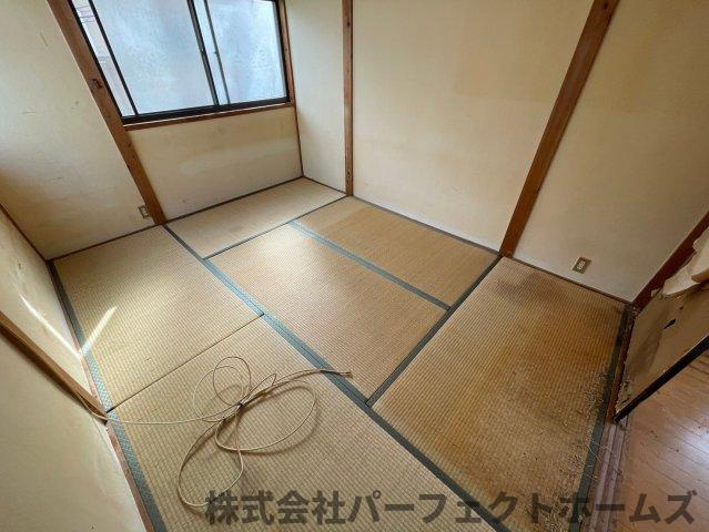 国松町戸建の和室|柔らかい畳が心地よい和室