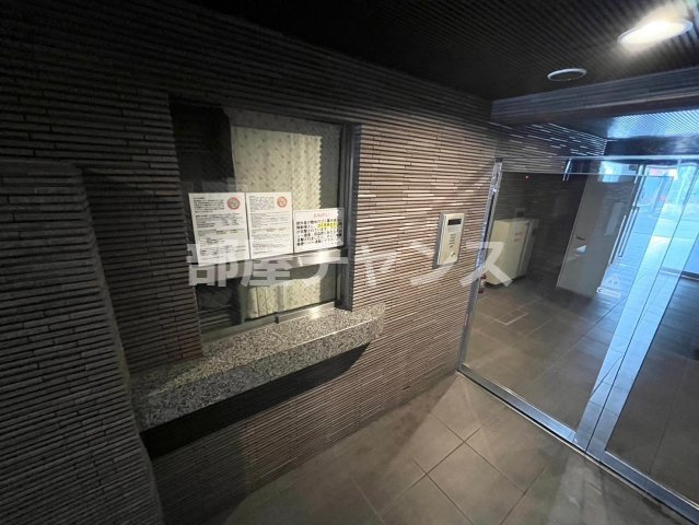 レスパス千種のエントランス