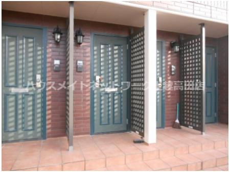 ＣＡＳＡフィオーレのエントランス|重曹メゾネットタイプ玄関