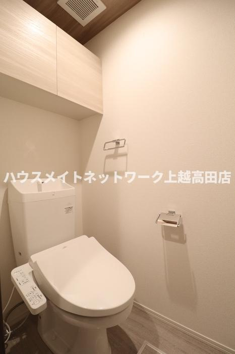 キャトル・セゾンのトイレ|温水洗浄便座