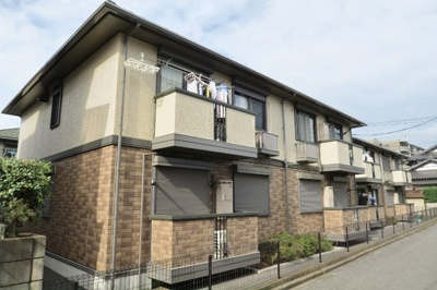 外観（大和ハウス施工・全室角部屋です）