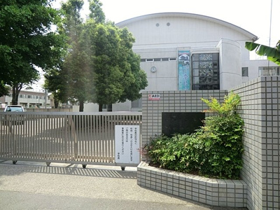 松戸市立第四中学校まで1200ｍ