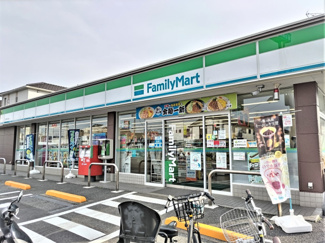 ファミリーマート松戸柿の木店まで450ｍ