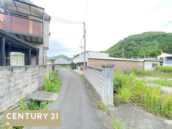 海南市野上中　土地の外観