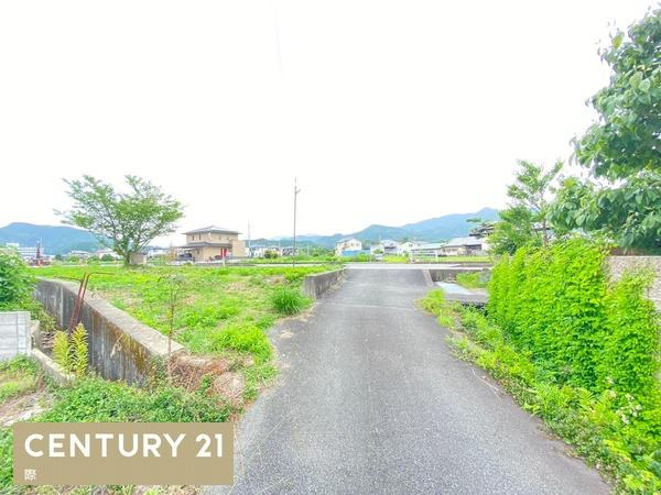 海南市野上中　土地の前面道路含む現地写真