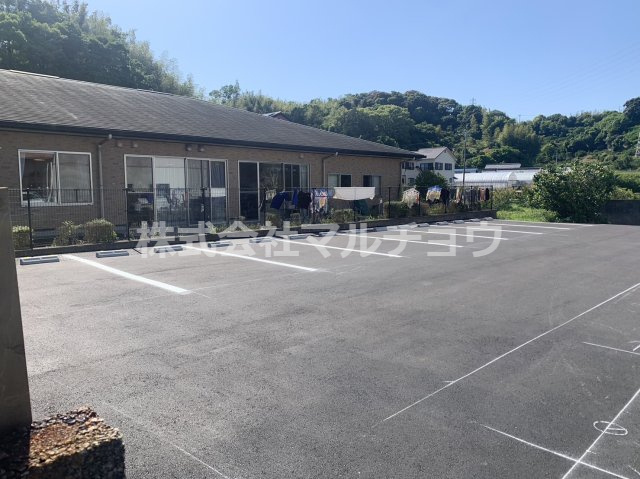 稲成駐車場の駐車場