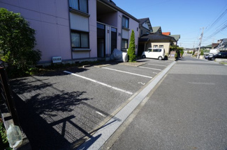 【駐車場】