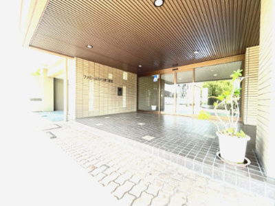 【エントランス】 | ファミールハイツ堺Ⅰ番館 | 防犯面に嬉しいオートロックマンションです。