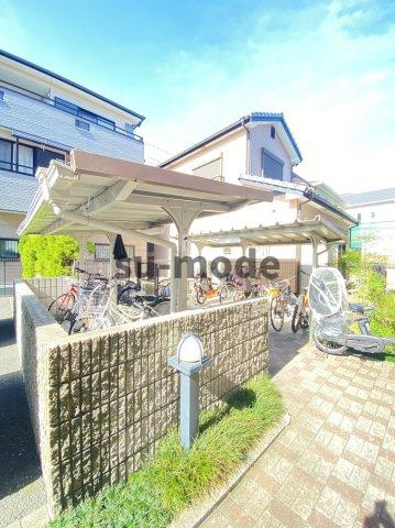 スペンドカームリーの駐車場