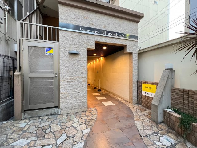 Gramercy Nipponbashiのエントランス