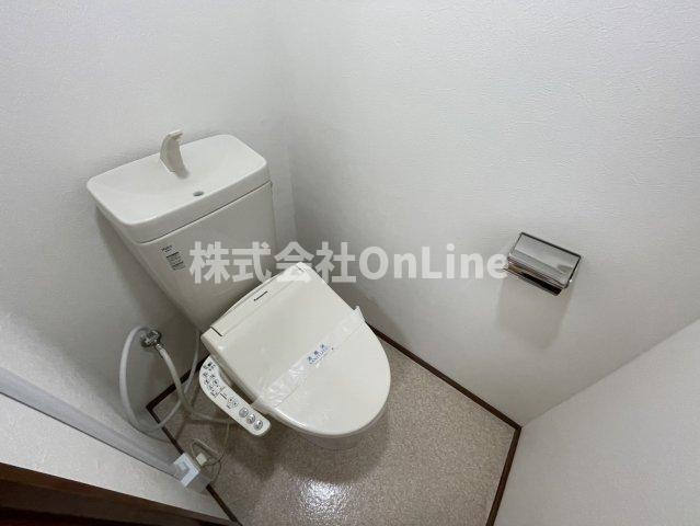 八尾市東山本町３丁目のアパートのトイレ