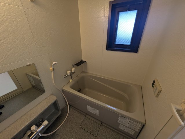 ジェイシティ持田の浴室|落ち着いた空間のお風呂です