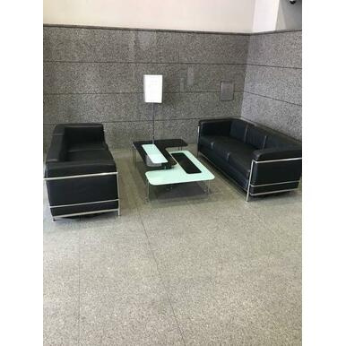 東戸塚ウエストビルのロビー