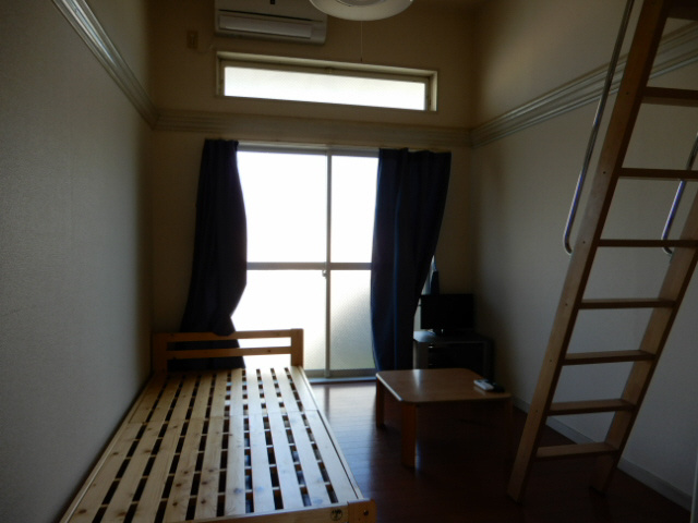 加古川第１６マンションの居間・リビング