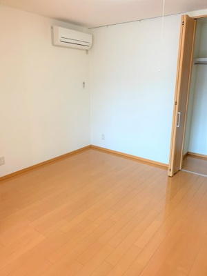 【洋室】 | さくらいマンション石田浜 | 広々とした洋室です