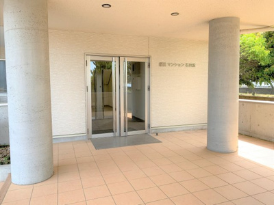 【エントランス】 | さくらいマンション石田浜 | 建物の内部です