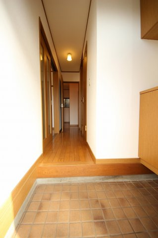 カーサアップルの玄関|明るい玄関です