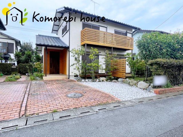 川島町八幡4丁目　中古一戸建ての前面道路含む現地写真|9月21日　撮影