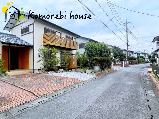 川島町八幡4丁目　中古一戸建ての前面道路含む現地写真|9月21日　撮影