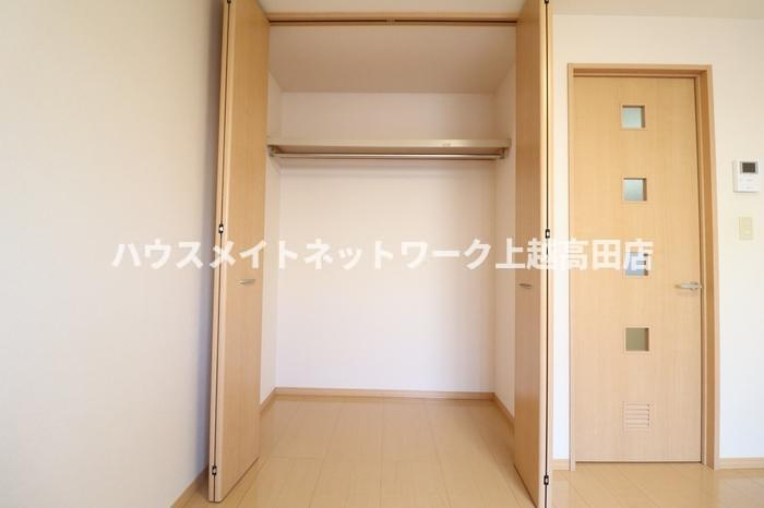 セジュール モナリエ Ａ/Ｂの収納|クローゼット
