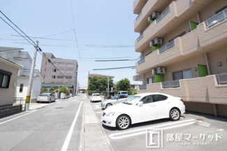 【駐車場】