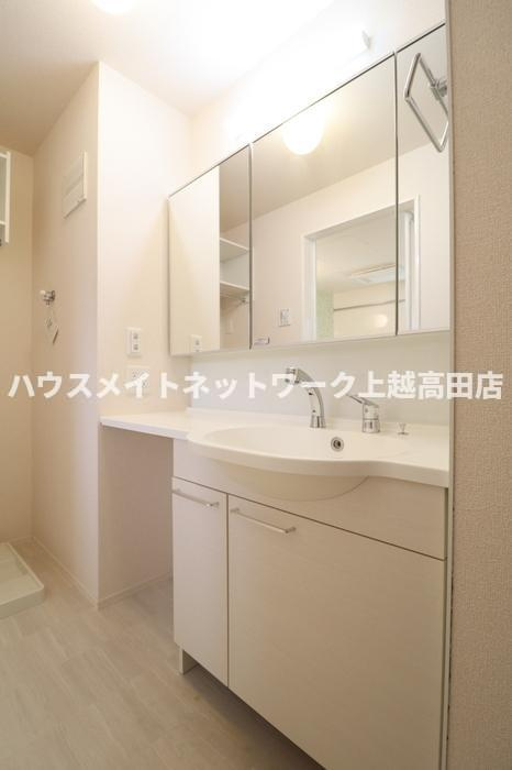 セジュールハナミズキの独立洗面台|洗髪洗面化粧台