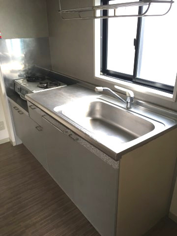 エリタージュ小松原のキッチン|お料理しやすいキッチンです