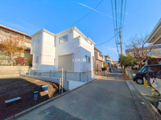 【前面道路含む現地写真】 | 完成（撮影：'24/12/05）