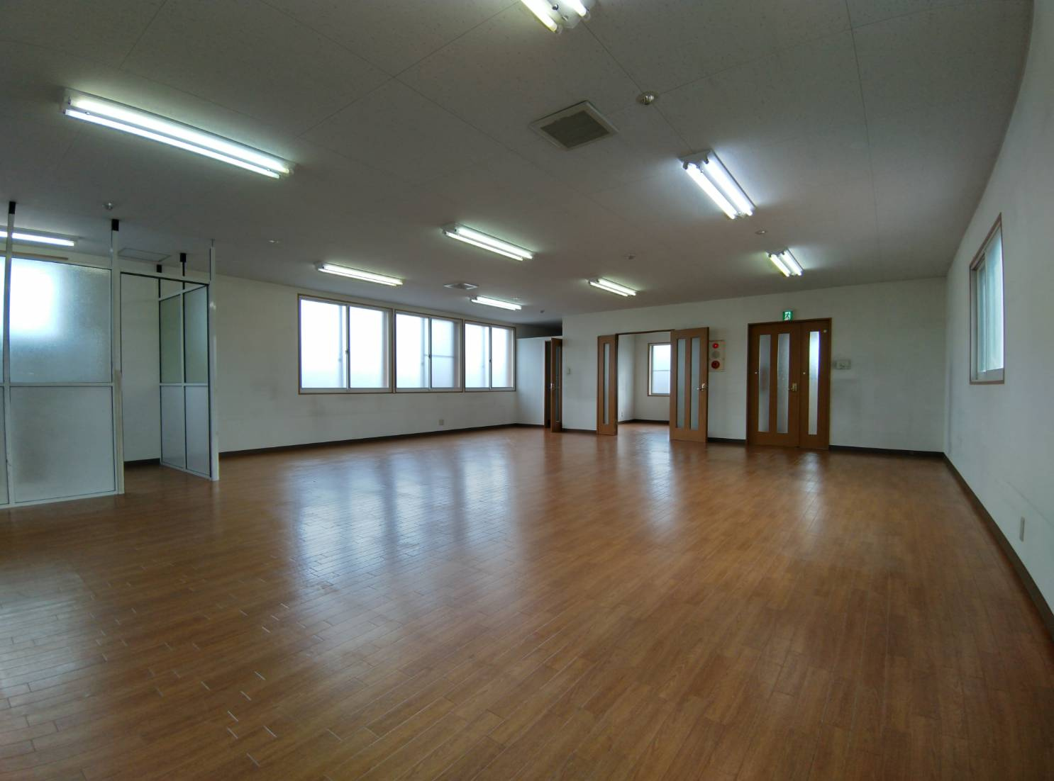 鳥取大通3丁目20貸事務所 の居間・リビング