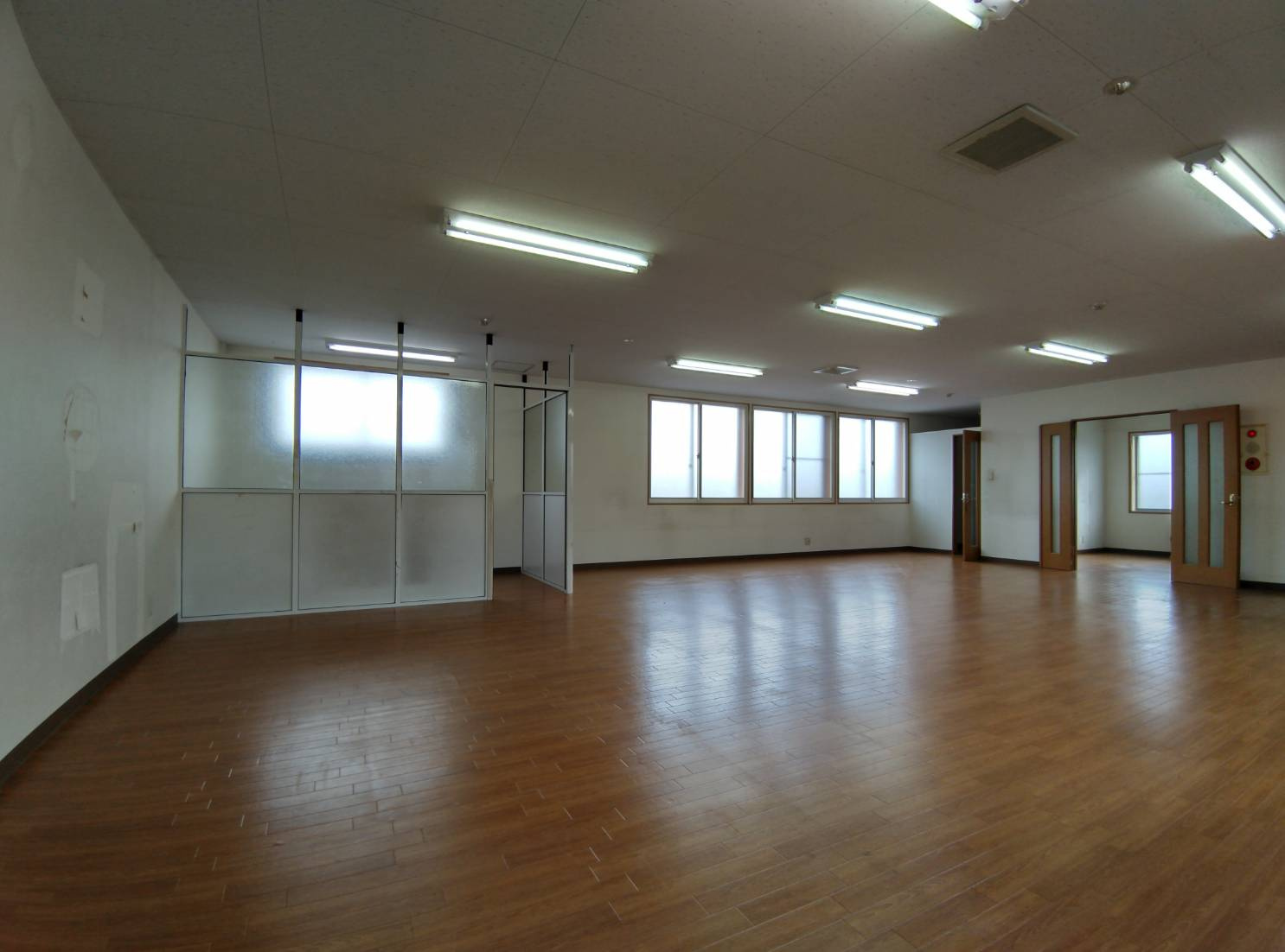 鳥取大通3丁目20貸事務所 の居間・リビング