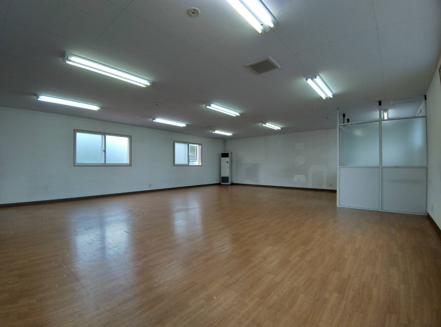 鳥取大通3丁目20貸事務所 の居間・リビング