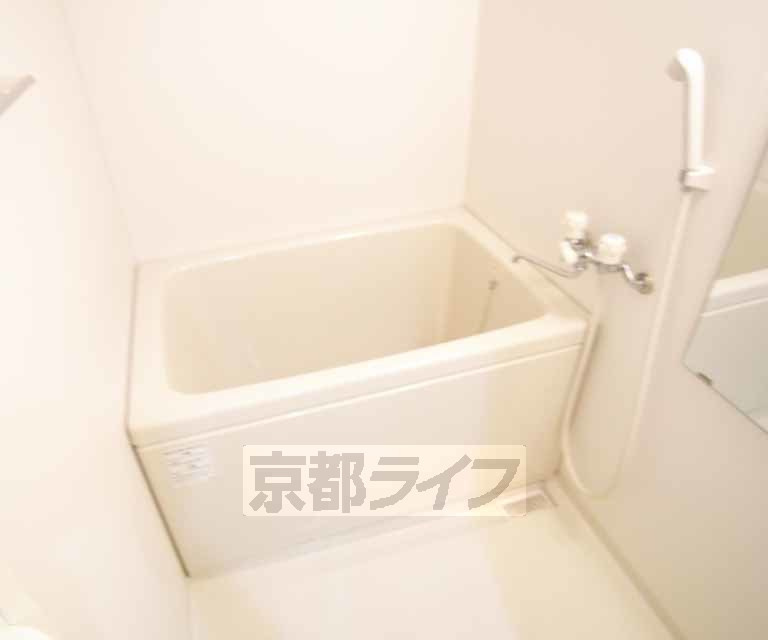 フェルミ堀川の浴室