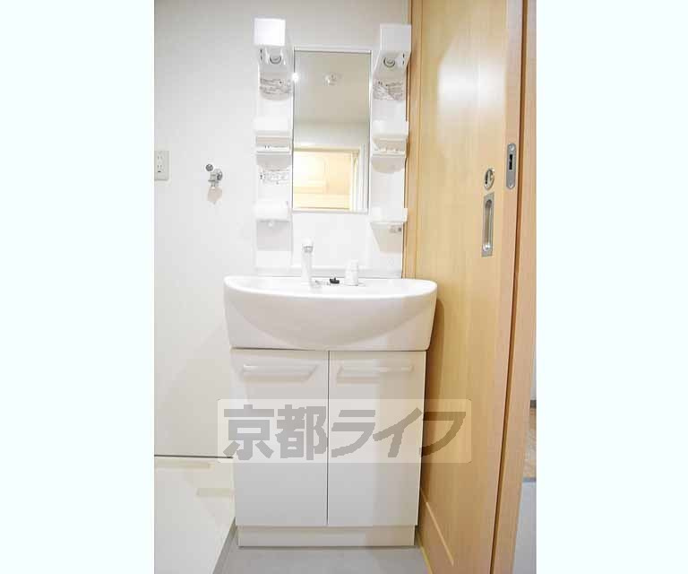 フェルミ堀川の洗面所