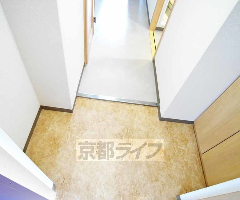 フェルミ堀川の玄関