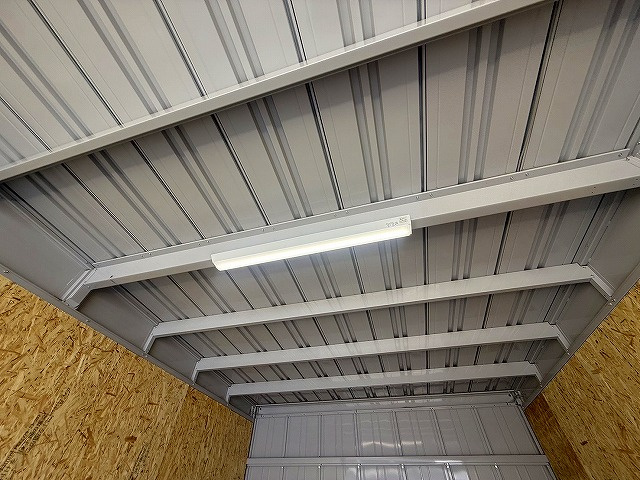 大和田町ガレージ倉庫の外観