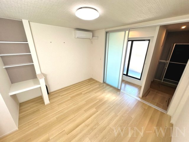 ファイン ジニア Aの居間・リビング