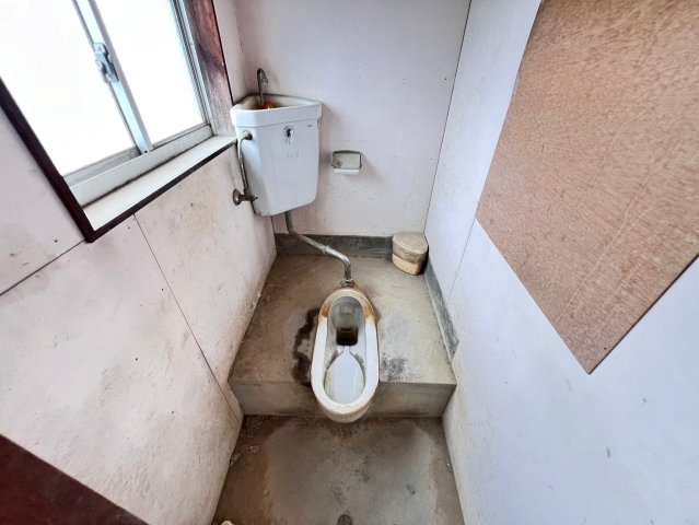 高浜市二池町倉庫のトイレ