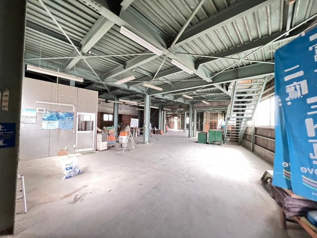 高浜市二池町倉庫の内装